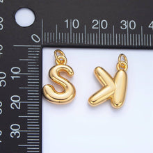 Load image into Gallery viewer, 24K Gold Filled 17mm Initial Letter Chubby Balloon Charm | A1513 - A1525: Letter L
