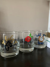 Load image into Gallery viewer, Derby glasses/ derby bourbon glasses/ bourbon drinking glass/ jockey silks/ kentucky proud/ horseshoe/ horse theme/ derby party favors/
